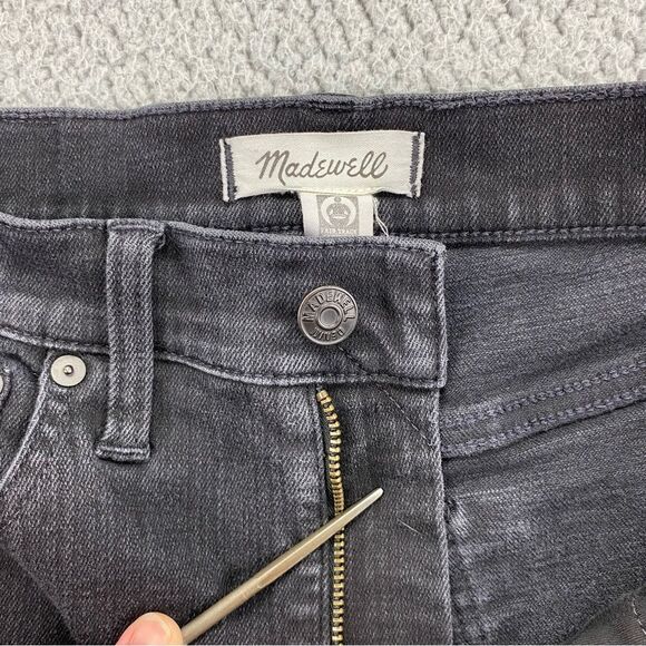 Madewell Women's Mid-Rise Kick Out Crop Flare Stretch Jeans | Size: 28 - Picture 12 of 16